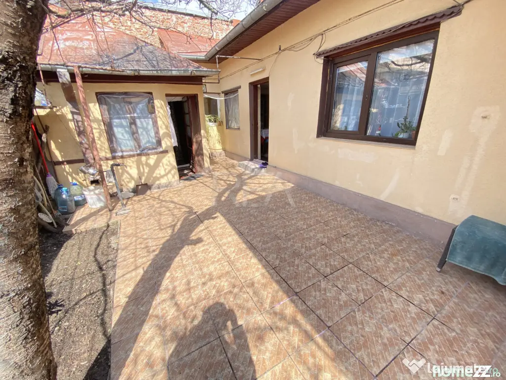 Casa cu Garaj- Zona Teius