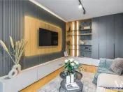 Cosmopolit Central, Studio LUX in fin aliniament, parcare s 