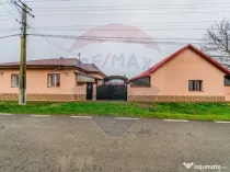 Casă mare de vânzare, comuna Iratoșu