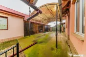 Casă spatioasa cu teren de 2877 mp de vânzare in Irato?... 