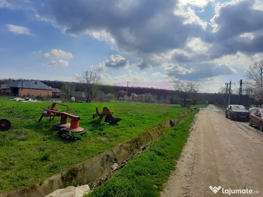 DE VANZARE TEREN 3400 MP IN SAT PODU ILFOVAT / COM BUTURU...