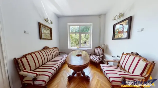 Casa saseasca autentica,1.100 mp teren, pomi fructiferi si p
