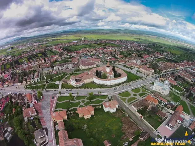Casa saseasca autentica,1.100 mp teren, pomi fructiferi si p