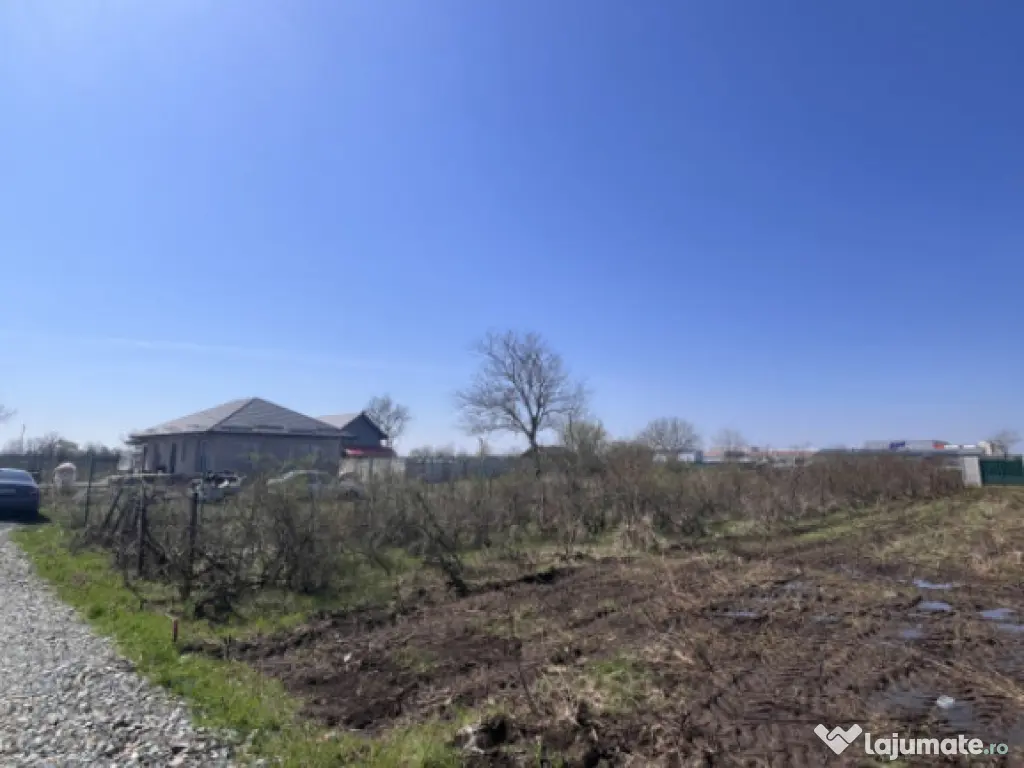 Teren vanzare-Doua deschideri-Zona in cont dezvoltare-Com Is