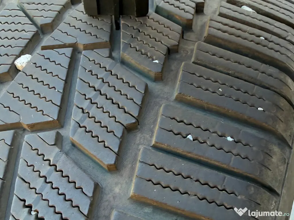 Set 4 anvelope Continental 235/ 45 R18 V - IARNA