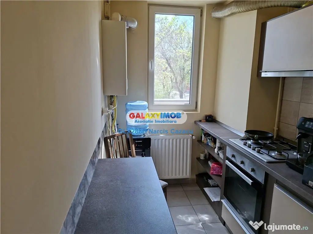 Calea Vacaresti ,Garsoniera etajul 2 centrala,parcare subte