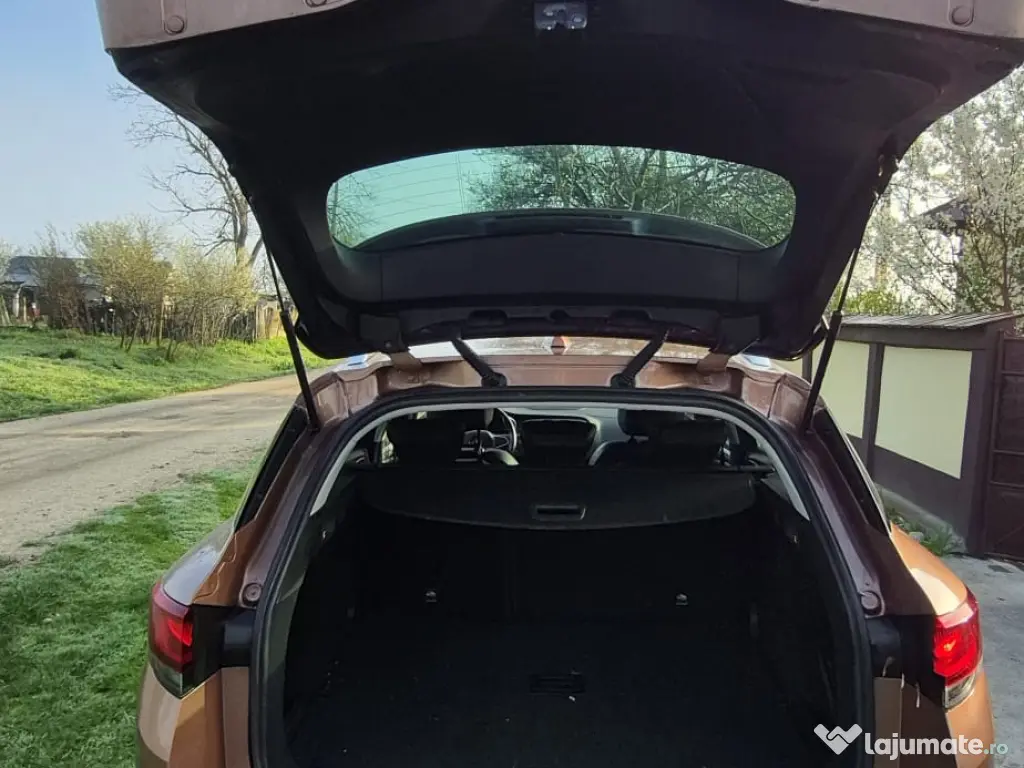 Renault Megane 4 Break (Estate), 140 cp 2021, impecabil, primul proprietar