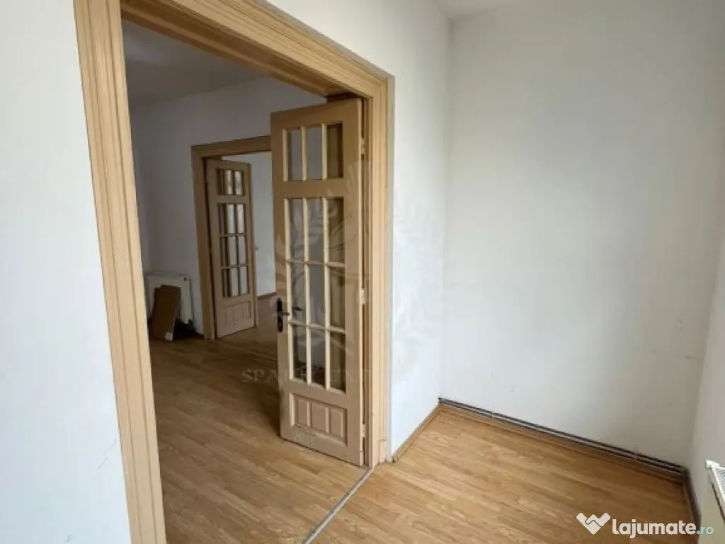 Casa de , D+P+M in Urlati, zona centrala