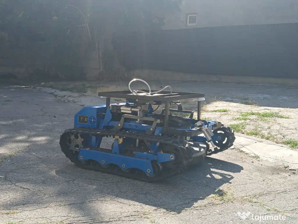 Roboți de Tuns Iarbă cu Telecomandă – Disponibil Imediat