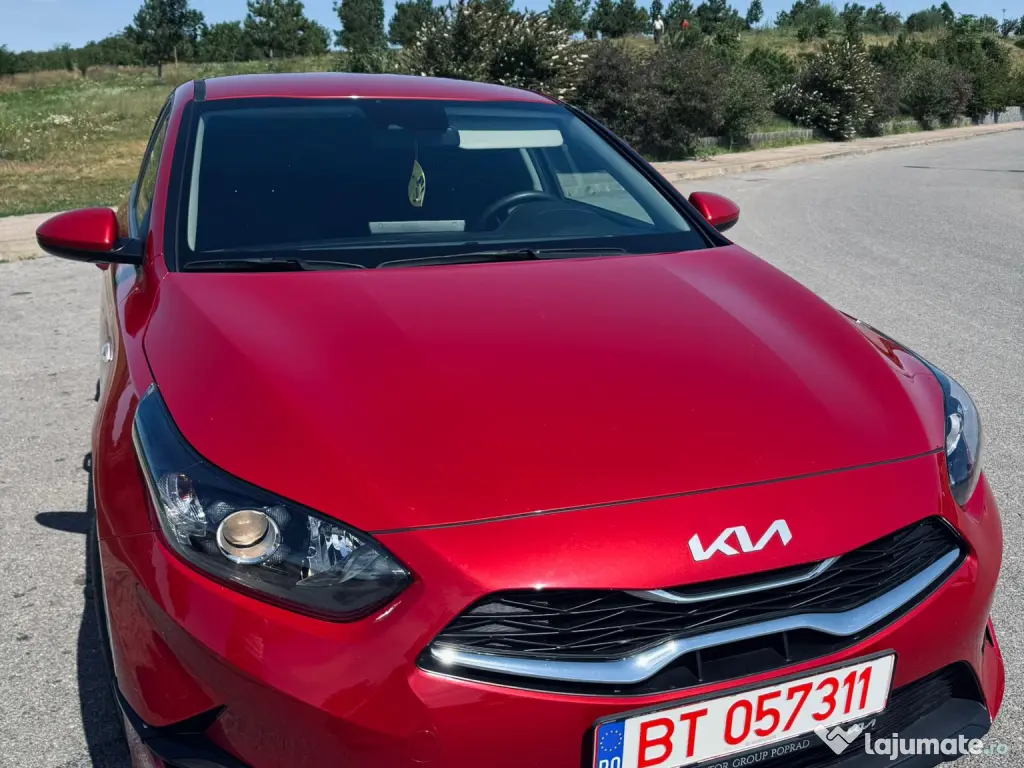 Kia cee'd 2023 mild hybrid