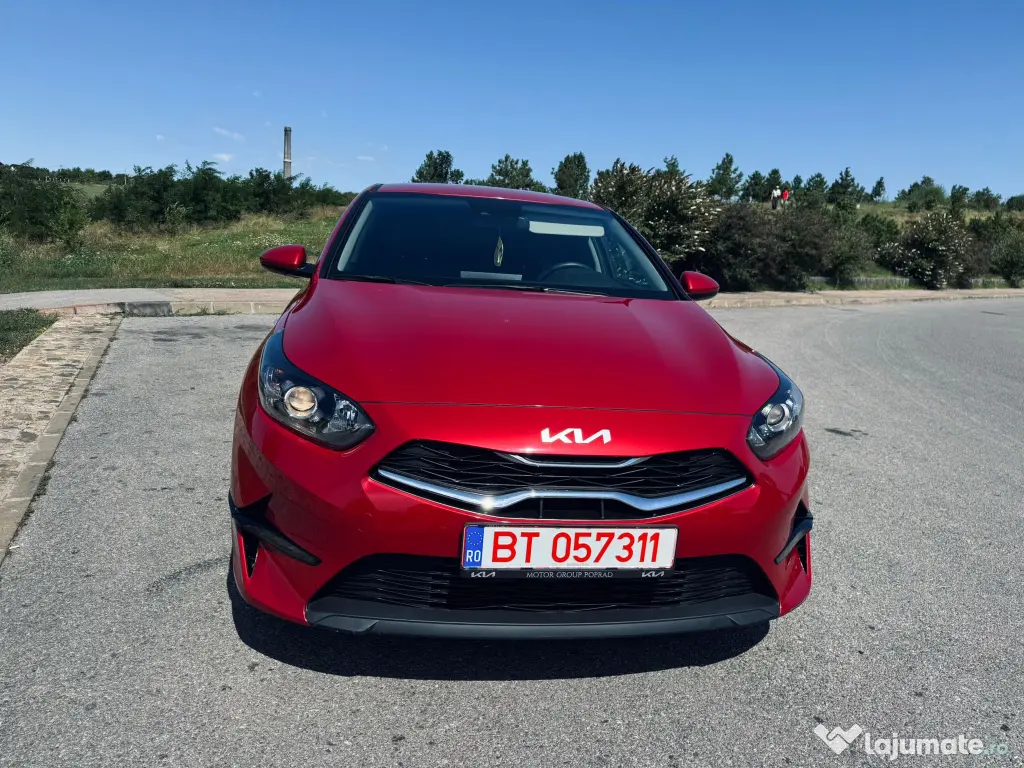 Kia cee'd 2023 mild hybrid