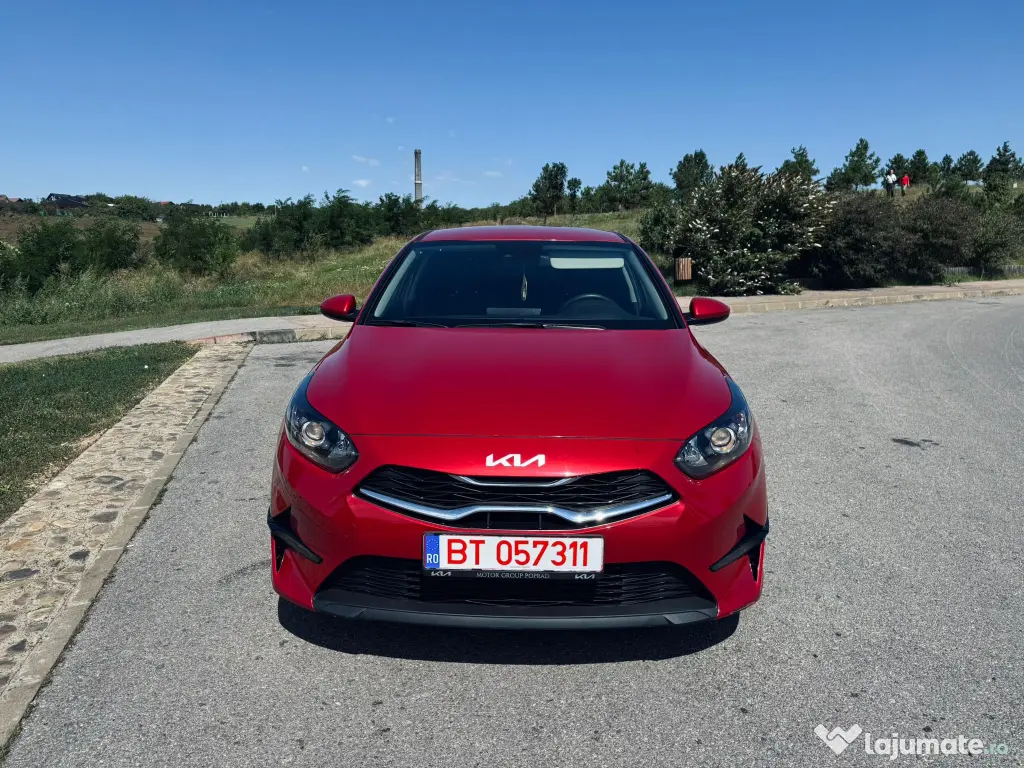 Kia cee'd 2023 mild hybrid