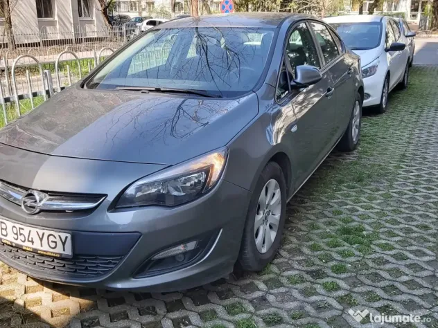 Vanzare Opel Astra J sedan, motor 1.4 turbo, benzina, 2018, 61220 km