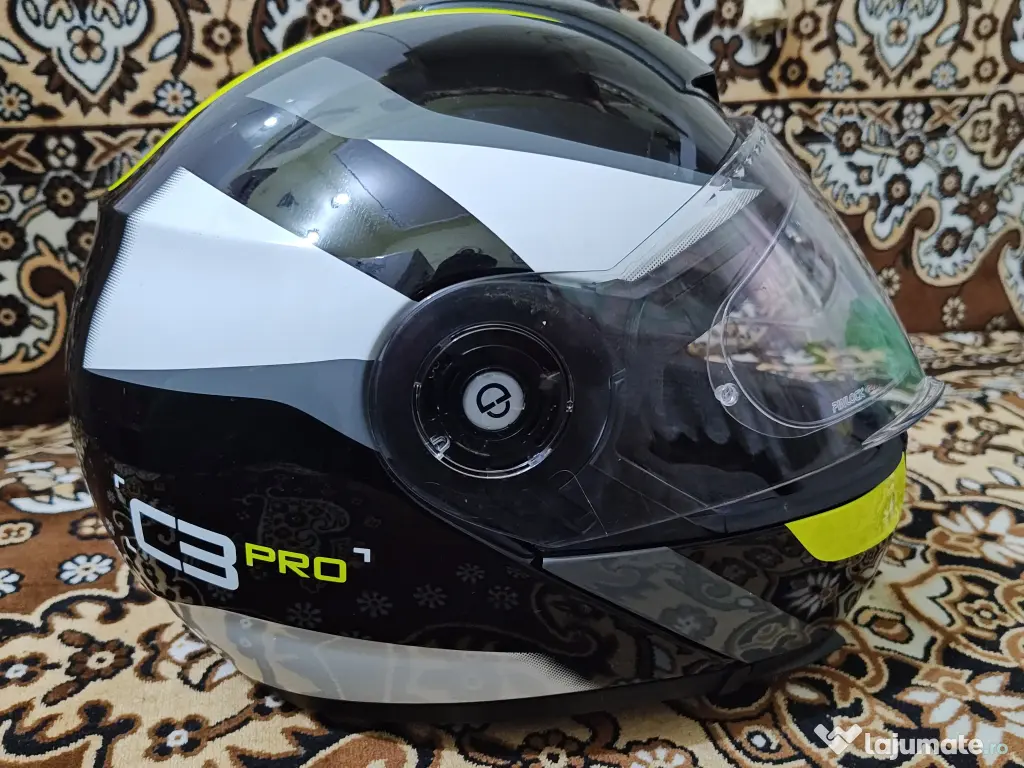 Schuberth C3 Pro