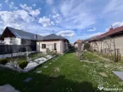 OFERTĂ Blitz: Casă + teren mare, acces rapid oraș 