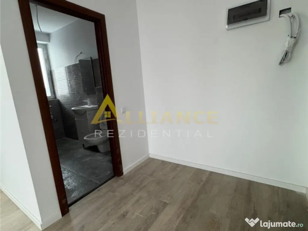 7 Minute Metrou Berceni - Garsoniera - Parcare - 66.000eur