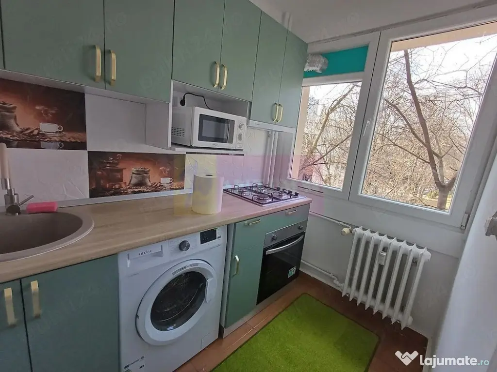 Garsoniera, renovata si mobilata Grand Arena metrou Apara...