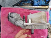 Vând carcasă filtru ulei cu tot cu termoflot pe Opel Astra h 1.9 cdti 120 cp 