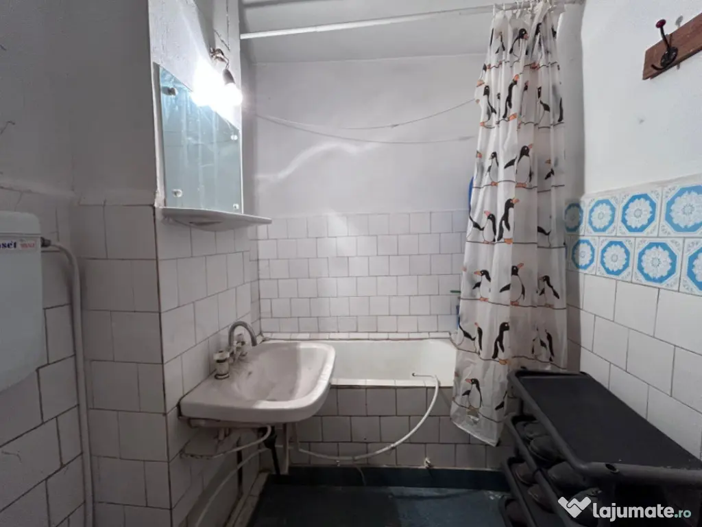 Apartament 2 camere 56mp, zona Vidin, etaj 3/4.