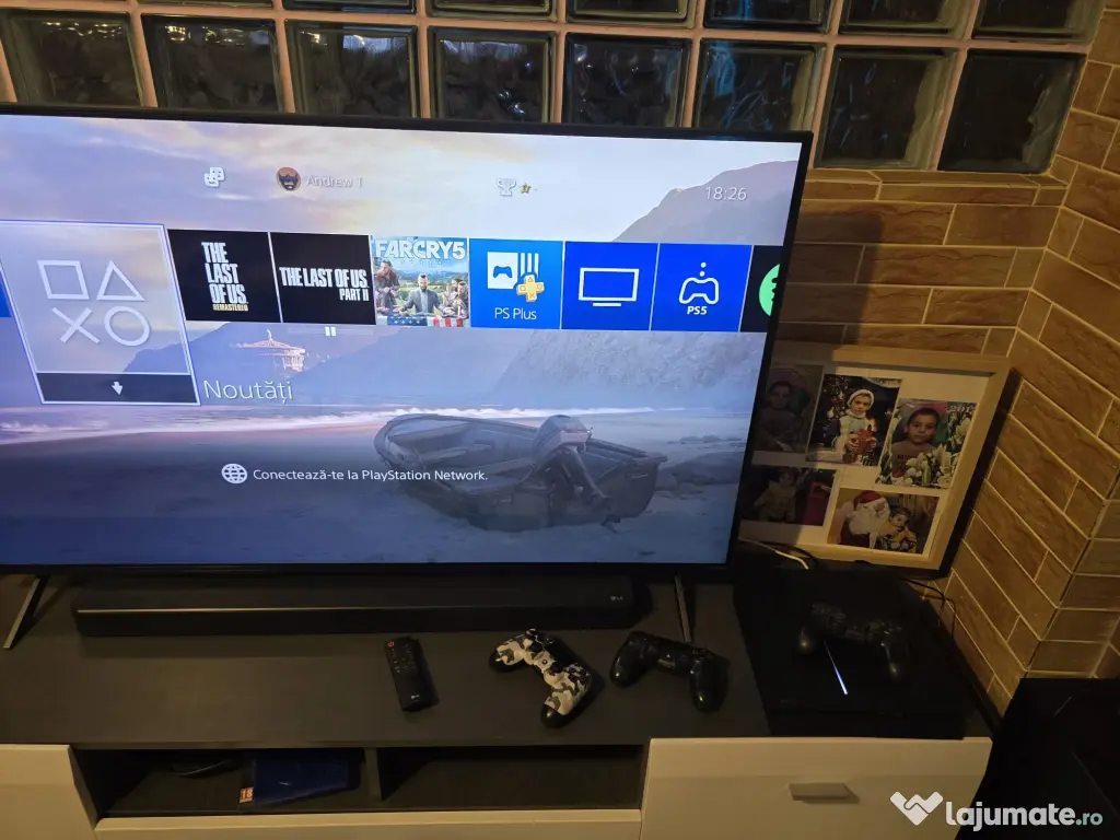 PlayStation 4 cu 1TB cu 3 manete si 30 cd Jocuri originale