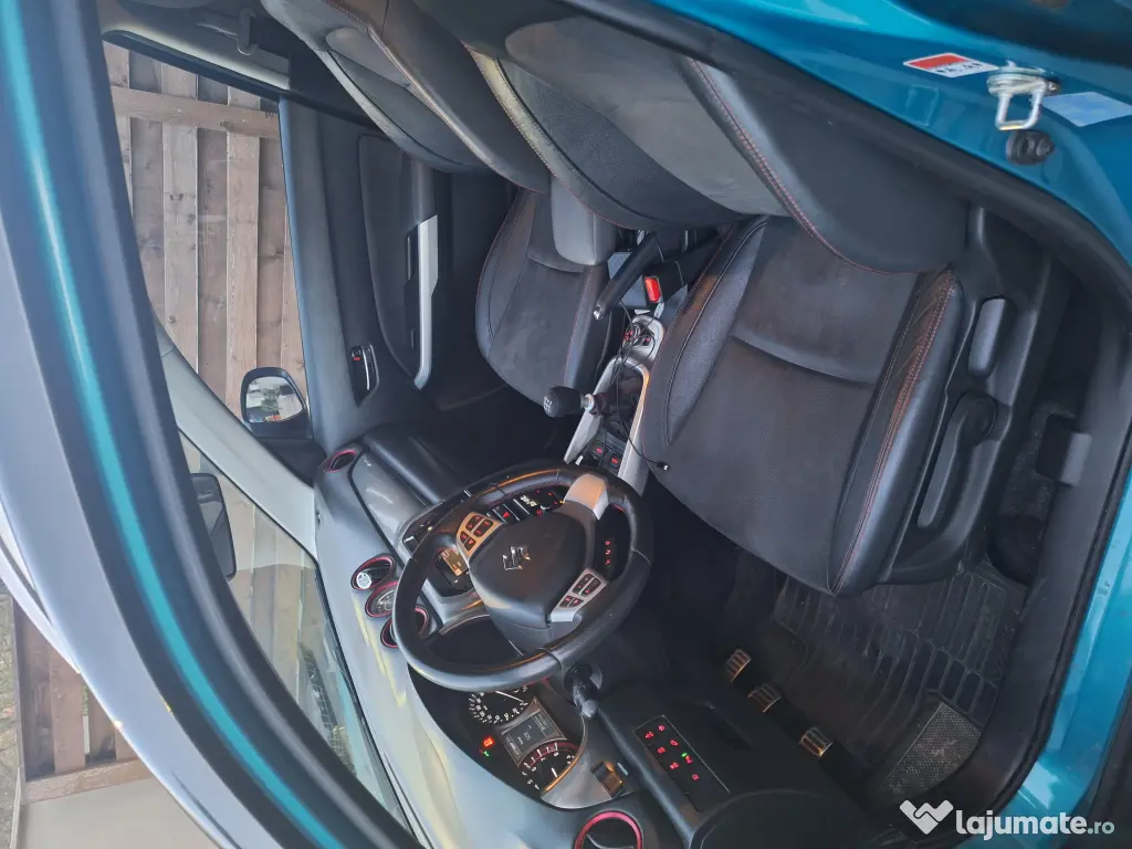 Suzuki Vitara S (4x4)