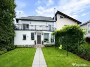 Casa in apreciabil potential,cu terase, curte,gradina echipa 