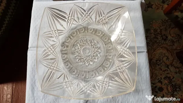 Platou inalt material plastic pt fructe,dulciuri sau alte produse. Import URSS