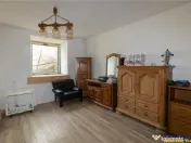 FILM! Constructie rustica tip Casa Verde, cu parau si panora 