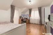 Casă 2013, teren 1366 mp, zonă centrală 