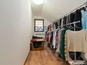 Casă 2013, teren 1366 mp, zonă centrală 