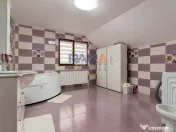 Casă 2013, teren 1366 mp, zonă centrală 