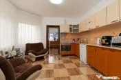 Casă 2013, teren 1366 mp, zonă centrală 