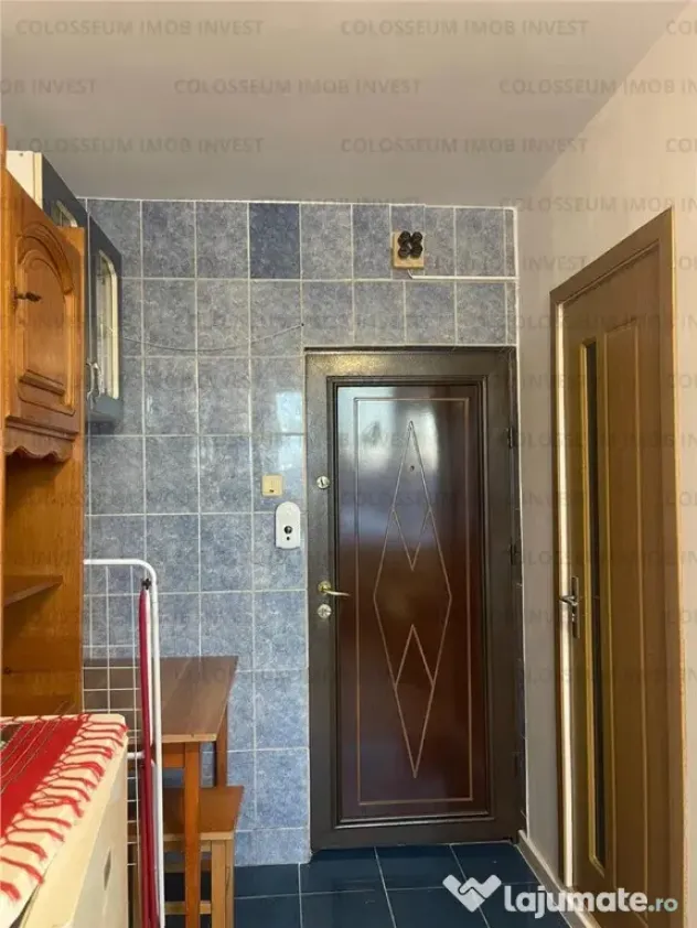 COLOSSEUM: Camera cu baie renovat mobilat utilat Astra Piata