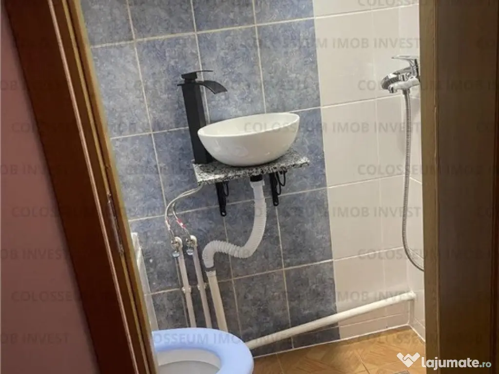 COLOSSEUM: Camera cu baie renovat mobilat utilat Astra Piata