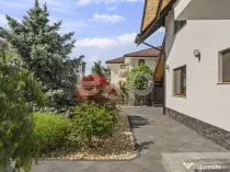 Refugiu urban în București: vilă elegantă, grădină mat