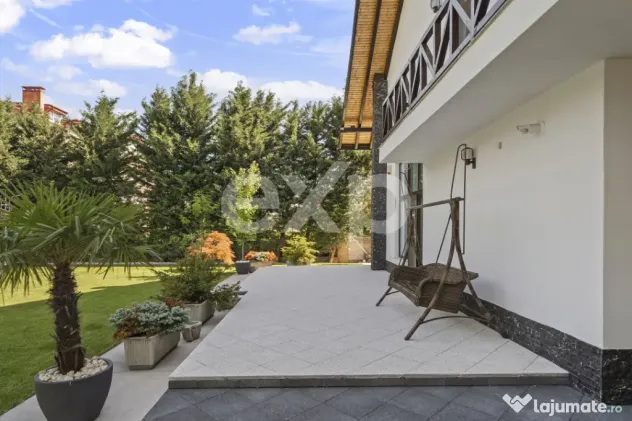 Refugiu urban în București: vilă elegantă, grădină mat