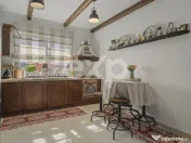 Refugiu urban în București: vilă elegantă, grădină mat 