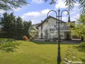 Refugiu urban în București: vilă elegantă, grădină mat 