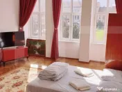 Apartament Ultra-Central: Spațios si Luminos 