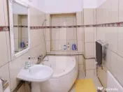Apartament Ultra-Central: Spațios si Luminos 