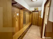 Apartament Spațios cu 4 Camere-Central 