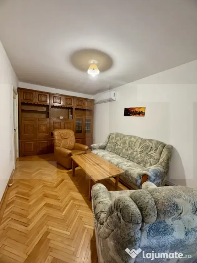 Apartament 4 camere, Central