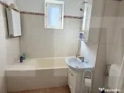 Apartament Spațios cu 4 Camere-Central 