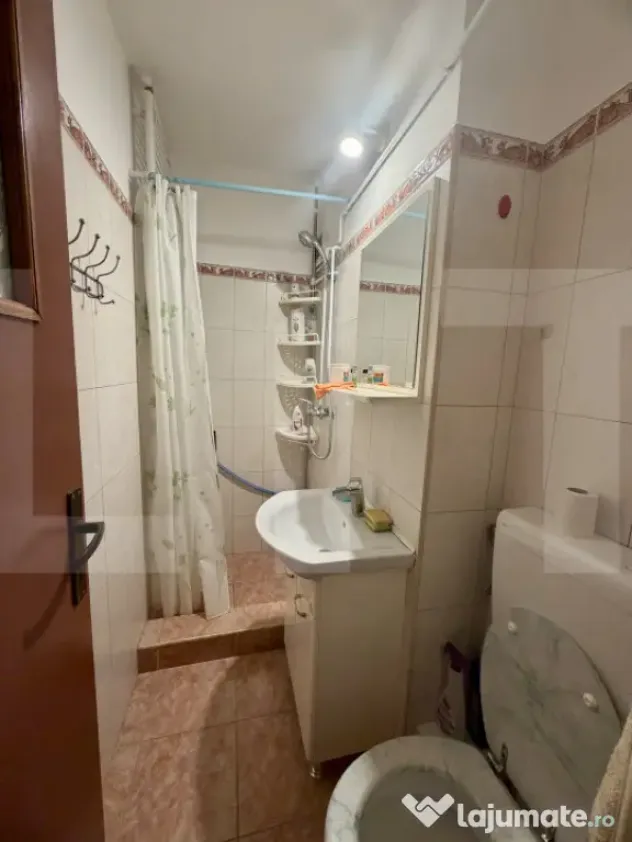 Apartament 4 camere, Central
