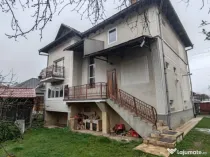Casă spațioasă cu teren generos, aproape de centrul oraș