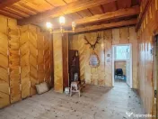 Casă spațioasă cu teren generos, aproape de centrul oraș 