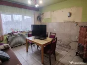 Casă spațioasă cu teren generos, aproape de centrul oraș 