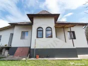 Casa cu 3 camere renovata 