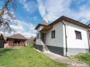 Casa cu 3 camere renovata 