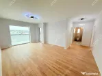 Apartament la cheie cu 3 camere 2 bai si 2 balcoane zona Pic
